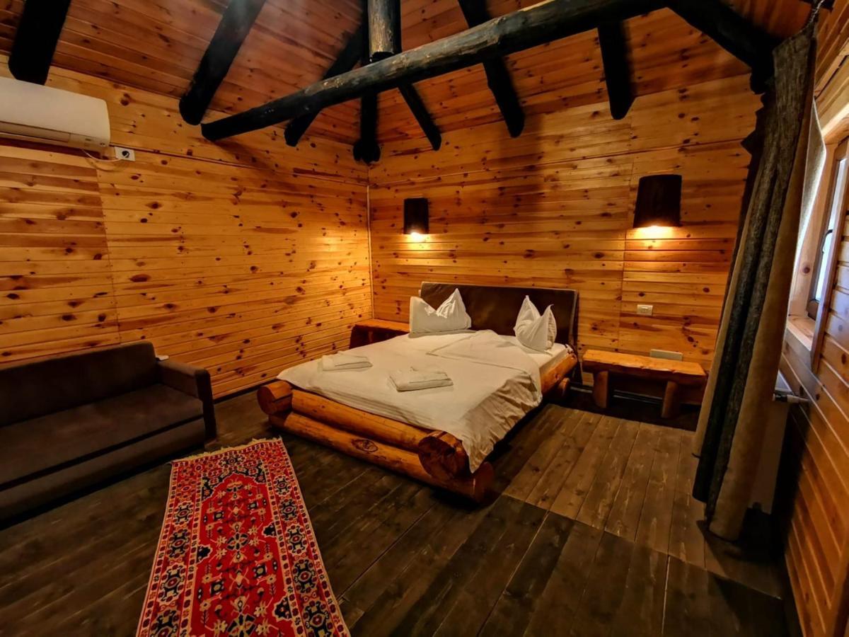 Ferma Dacilor Hotell Tohani Exteriör bild